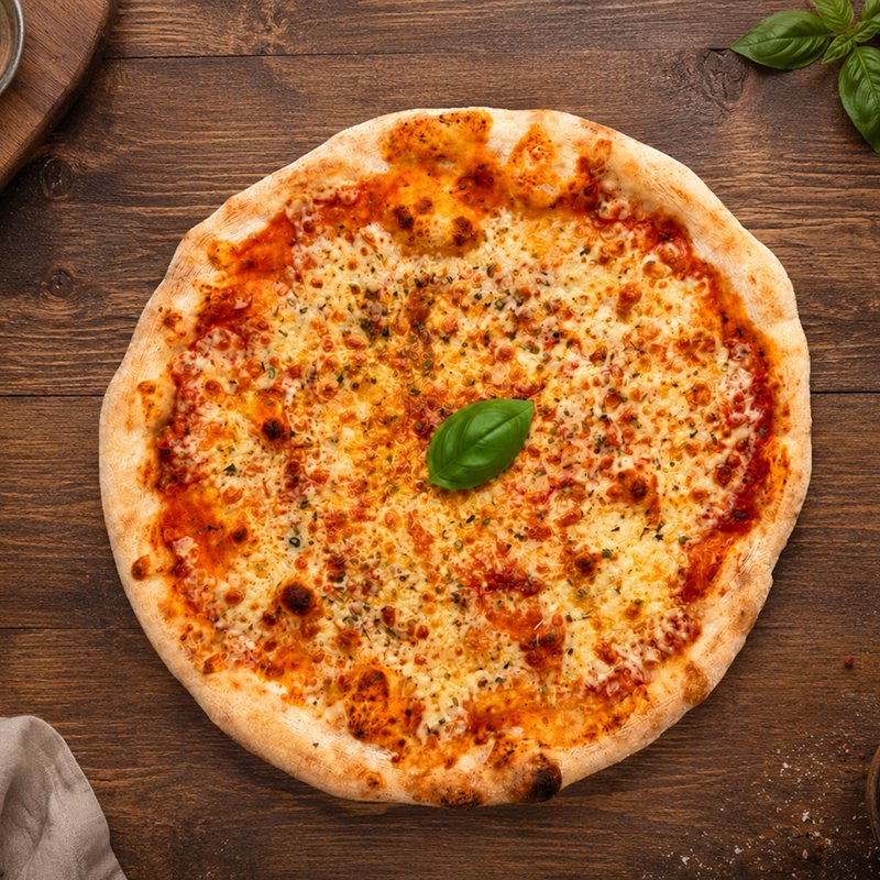 Pizza Margherita aus dem Keramikofen